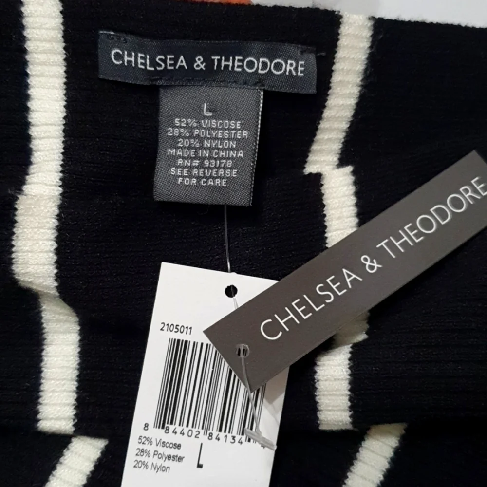 NWT Chelsea and Theodore Dolman Striped Pullover Sweater